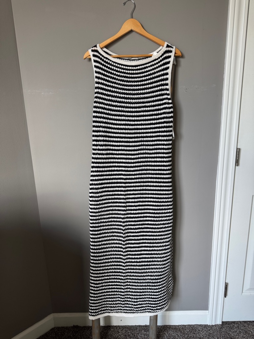 Abercrombie & Fitch Black and White Striped Sleeveless Ribbed crochet Maxi Dress